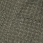 Overall aus weichem Corduroy mit verspieltem All-Over-Print von Minymo. Das praktische Design mit Futter bietet Komfort und Bewegungsfreiheit für aktive Kinder. Aus 100% Baumwolle gefertigt – hautfreundlich und langlebig.