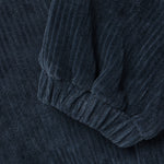 Elegante dunkelblaue Velours-Hose von Minymo aus hochwertiger Baumwollmischung mit Elasthananteil für optimale Bewegungsfreiheit und Tragekomfort.