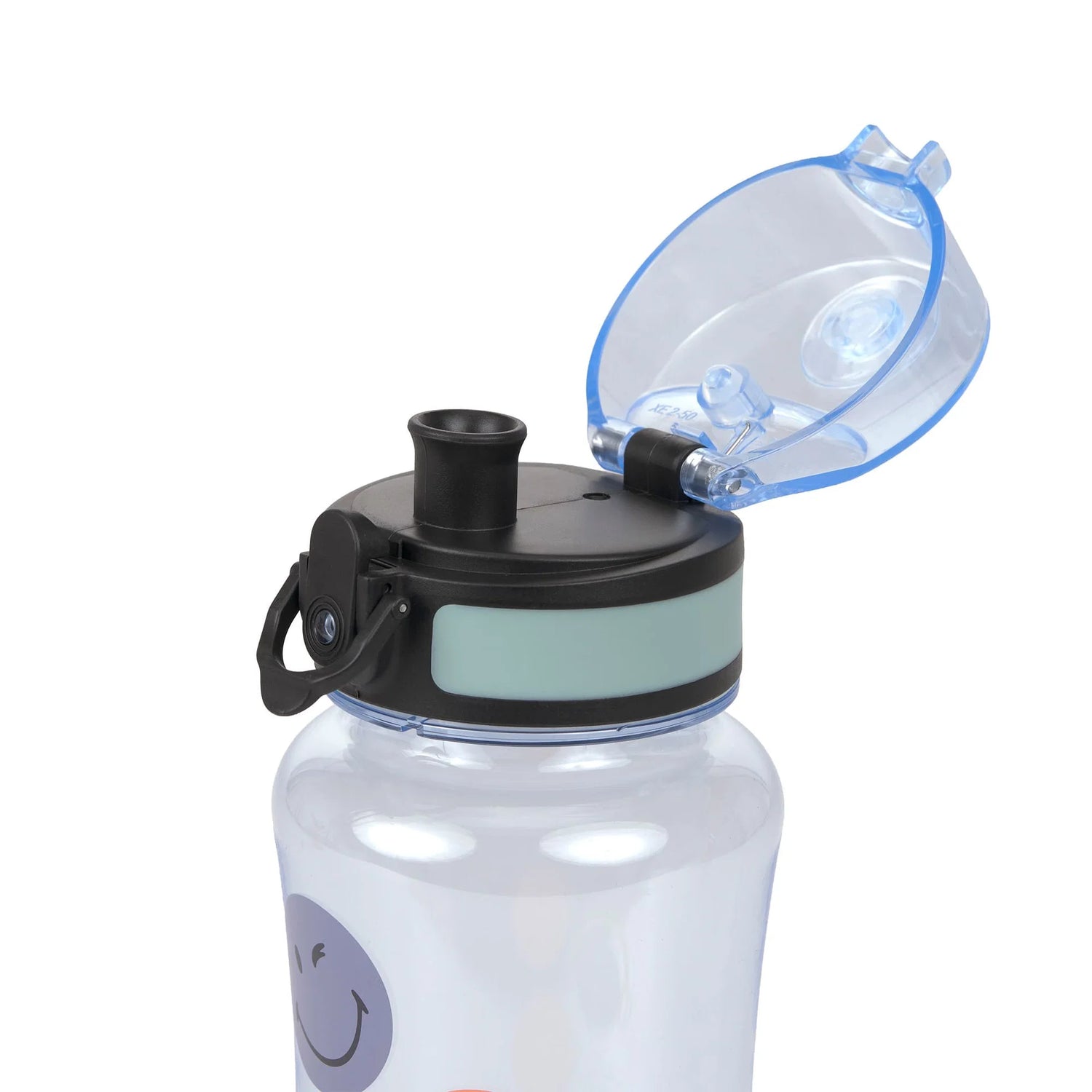 Mit der blauen BPA-freien Drinking Bottle aus der LÄSSIG X SmileyWorld® Kollektion sind Kids unterwegs bestens ausgerüstet. Die auslaufsichere Trinkflasche fasst 420 ml stille, kühle sowie lauwarme Getränke. Einfach zu reinigen in der Spülmaschine.