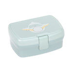 Mit der BPA-freien Kinder Lunchbox, Design Airplane aus der Tiny Drivers Kollektion, sind hungrige Kids unterwegs bestens ausgerüstet. Die robuste Brotdose kommt inklusive einer herausnehmbaren Schale und ist spülmaschinengeeignet. Geeignet ab 3 Jahren.