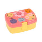 Mit der BPA-freien Lunchbox in Rosa aus der LÄSSIG X SmileyWorld® Kollektion sind hungrige Kids unterwegs bestens ausgerüstet. Die robuste Brotdose kommt inklusive einer herausnehmbaren Schale und ist spülmaschinengeeignet. 