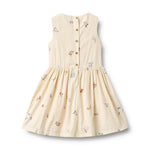 Elegantes Kleid Thelma von WHEAT mit zartem Blumenstick – das perfekte Begleiter für jeden Anlass. Aus 100% Bio-Baumwolle gefertigt, überzeugt das Dress mit natürlicher Weichheit und angenehmer Tragekomfort. Die liebevolle Stickerei verleiht dem Kleid einen verspielten, femininen Touch. Ideal für Alltag, Freizeit oder besondere Momente – zeitlos schön und nachhaltig.
