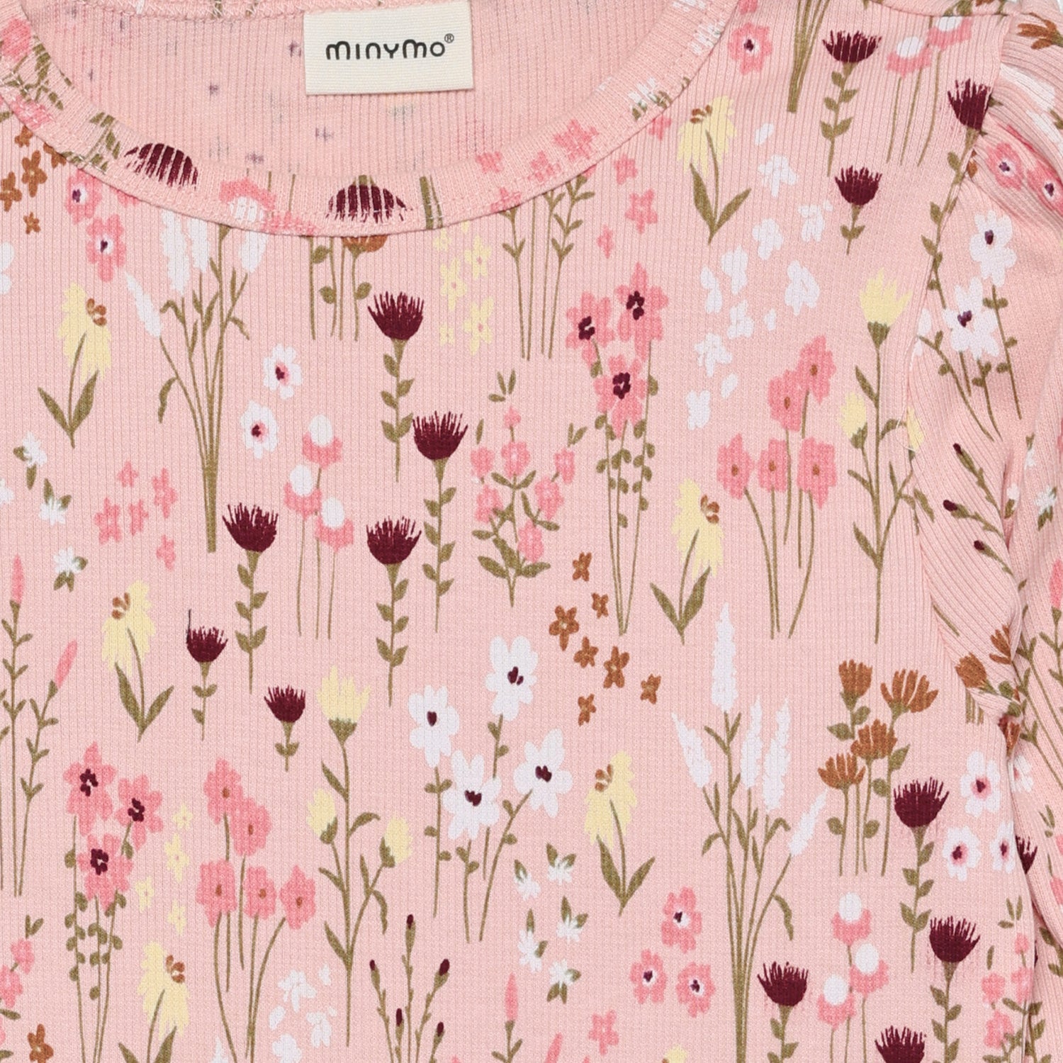 Rosa langarm Shirt von MINYMO mit All-Over Blümchenprint.