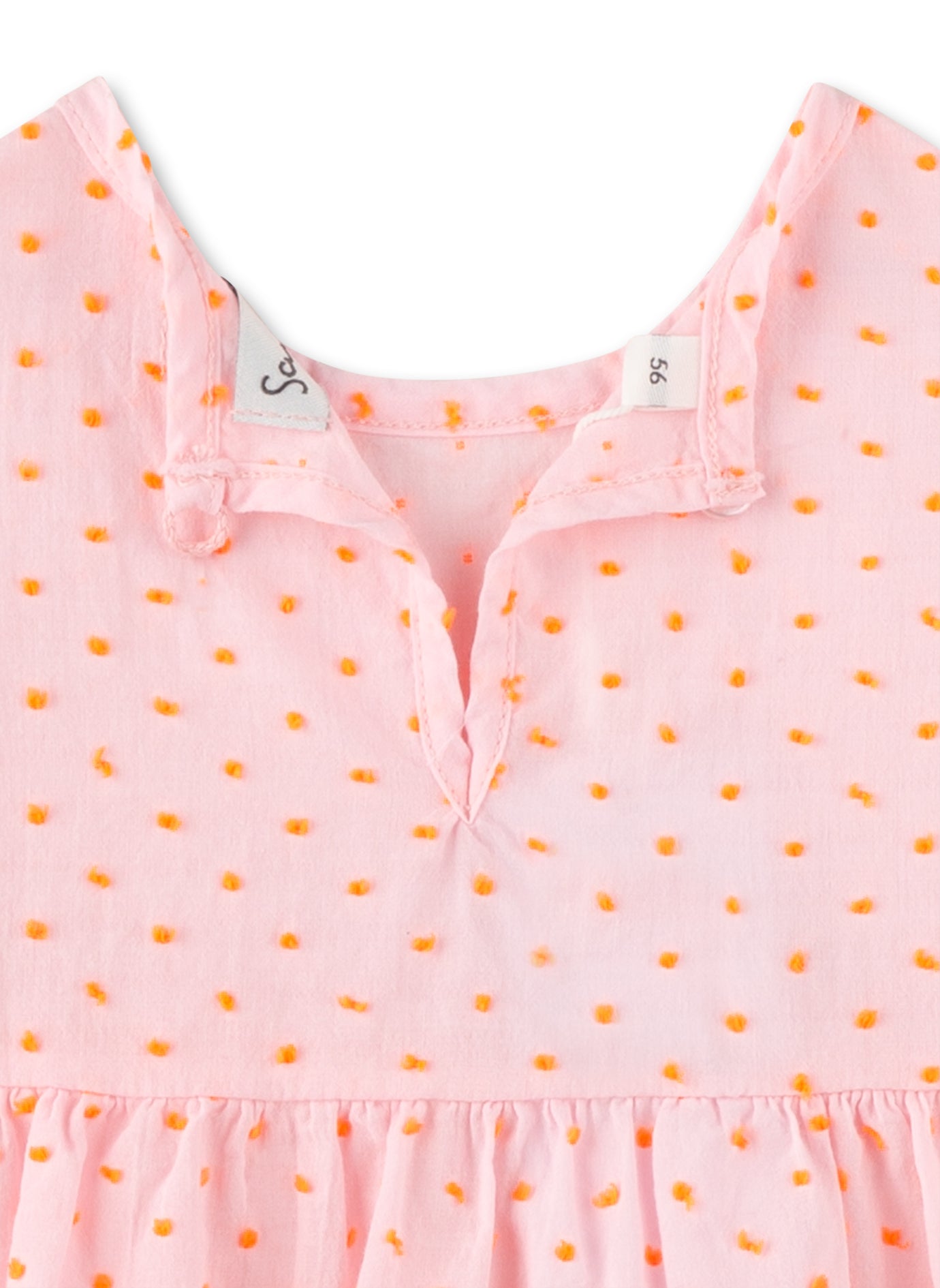 Schickes Mädchenkleid in Rosa mit eingewebten Knötchen in Orange und süßen Flügelärmeln von Sanetta Pure