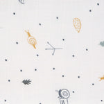 Das Mulltuch Garden Explorer Traktor von Lässig ist aus atmungsaktiver, hautfreundlicher Viskose und Baumwolle. Perfekt als Spucktuch, Mullwindel, Stilltuch oder zum Pucken. Für Mädchen und Jungen im 2er-Vorteilspack.
