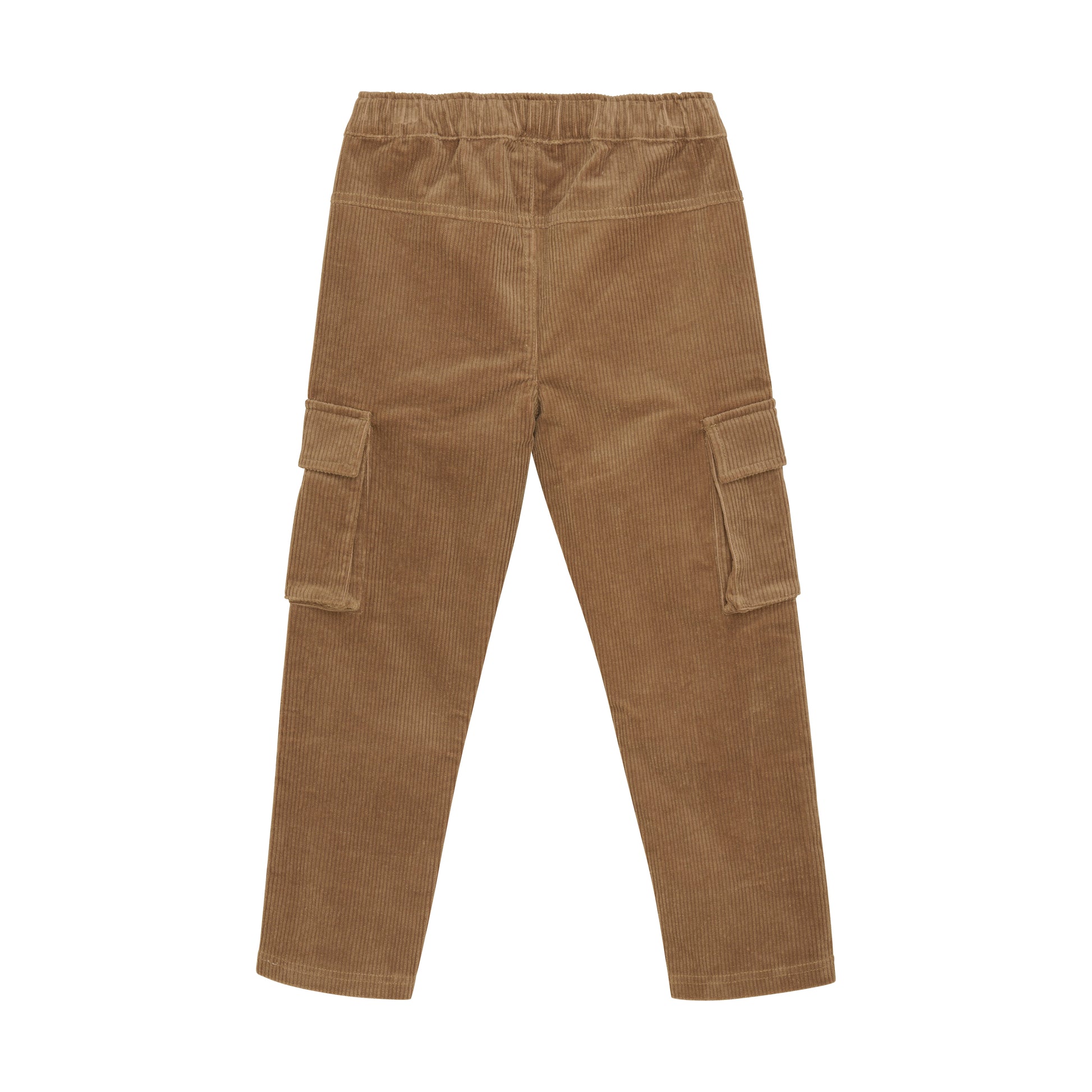 Die Cord Hose in beige für Jungs ist eine stilvolle Wahl für jeden Anlass. Das hochwertige Material sorgt für einen angenehmen Tragekomfort und ist besonders langlebig. Mit ihrem zeitlosen Design lässt sie sich vielseitig kombinieren und verleiht jedem Outfit einen eleganten Touch.