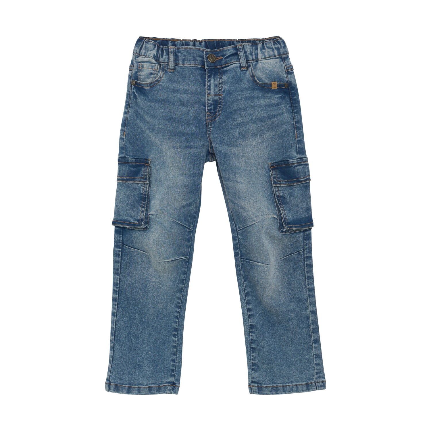 Entdecken Sie die vielseitige Cargo-Jeans von MINYMO, die Komfort und trendiges Design perfekt vereint.