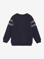 Dieser dunkelblaue Cardigan von MINYMO besticht durch zwei markante Streifen auf den Ärmeln und verleiht jedem Outfit eine sportlich-elegante Note.