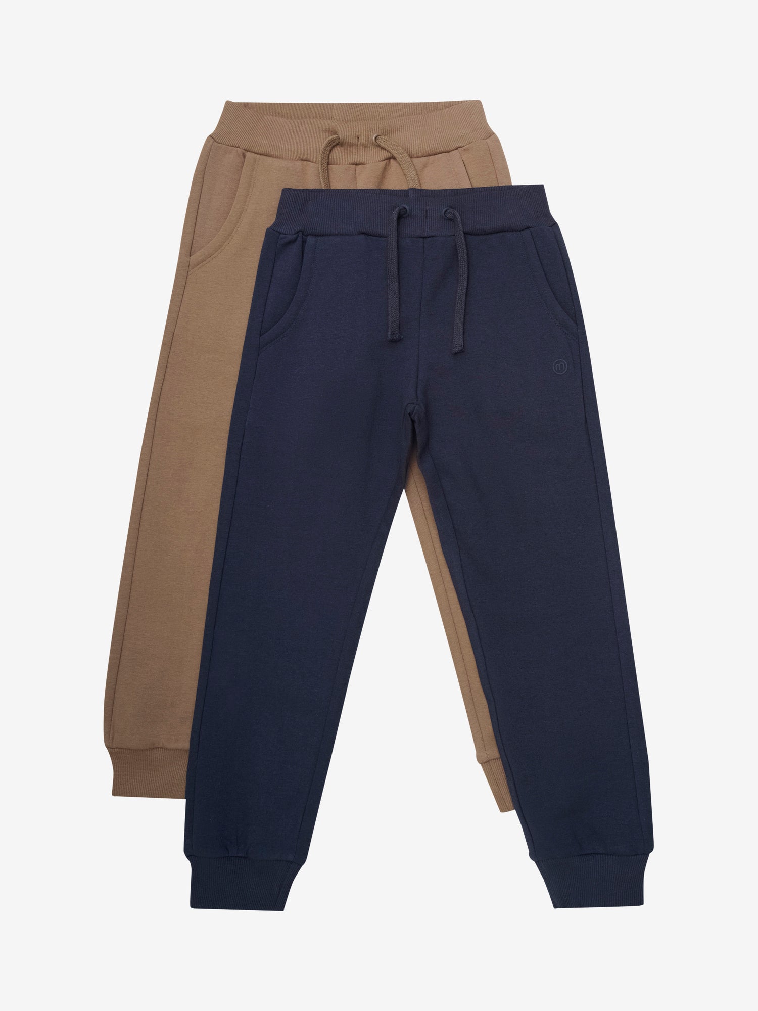 Dieses 2er-Set Sweatpants von MINYMO bietet bequemen Tragekomfort in den Farben Dunkelblau und Beige-Braun – perfekt für entspannte Tage oder sportliche Aktivitäten.