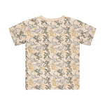Weiches Kurzarm-Shirt mit verspieltem All-Over-Drachendruck von Minymo. Die Mischung aus 95% Baumwolle und 5% Elastane sorgt für optimalen Tragekomfort und sanfte Bewegungsfreiheit. Perfekt für warme Tage.