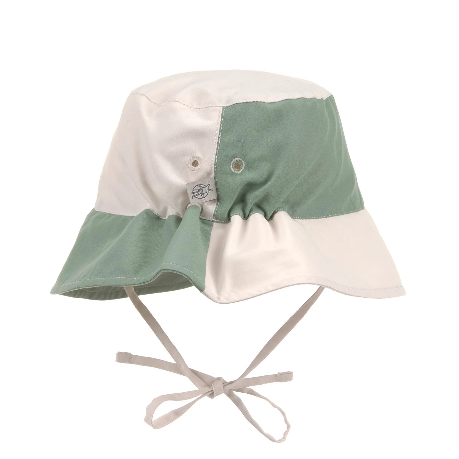 Der karierte Kinder Sonnenhut von Lässig in Grün schützt dank UV-Schutz 80 den Kopf, Nacken und die Augen von Babys und Kleinkindern. Sein schnelltrocknendes Obermaterial aus Polyester (recycelt) und das elastische Band am Hinterkopf sorgen für hohen Tragekomfort.&nbsp;