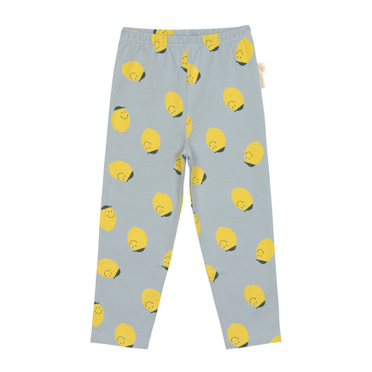 Diese hellblauen Leggings von Lässig zeichnen sich durch ein frisches Zitronenmuster aus und bieten angenehmen Tragekomfort dank hochwertigem Material.