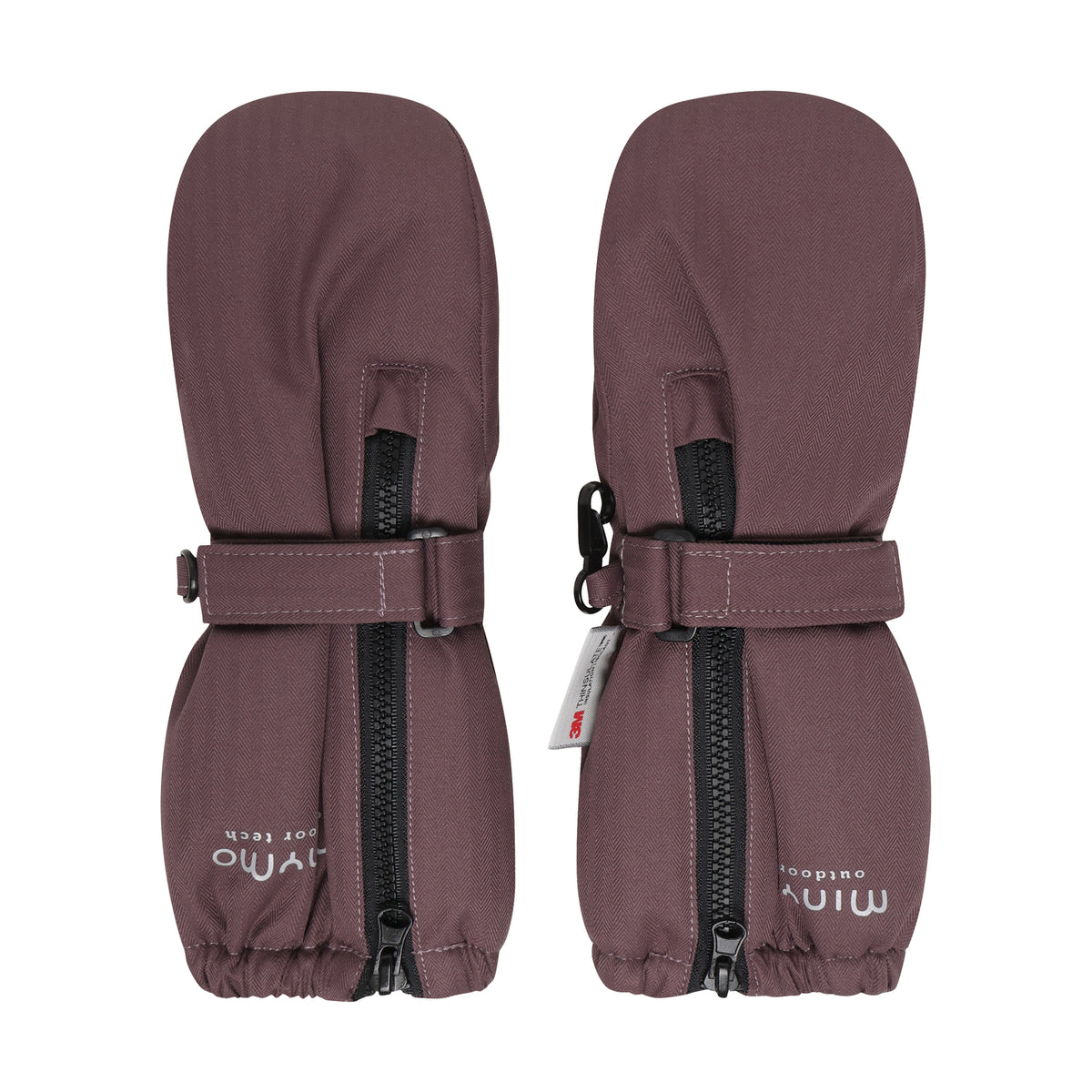 Warme Fäustlinge von Minymo für kalte Wintertage – aus robustem Polyester-Mix mit praktischem Polyurethan-Anteil für extra Haltbarkeit und Wetterschutz.