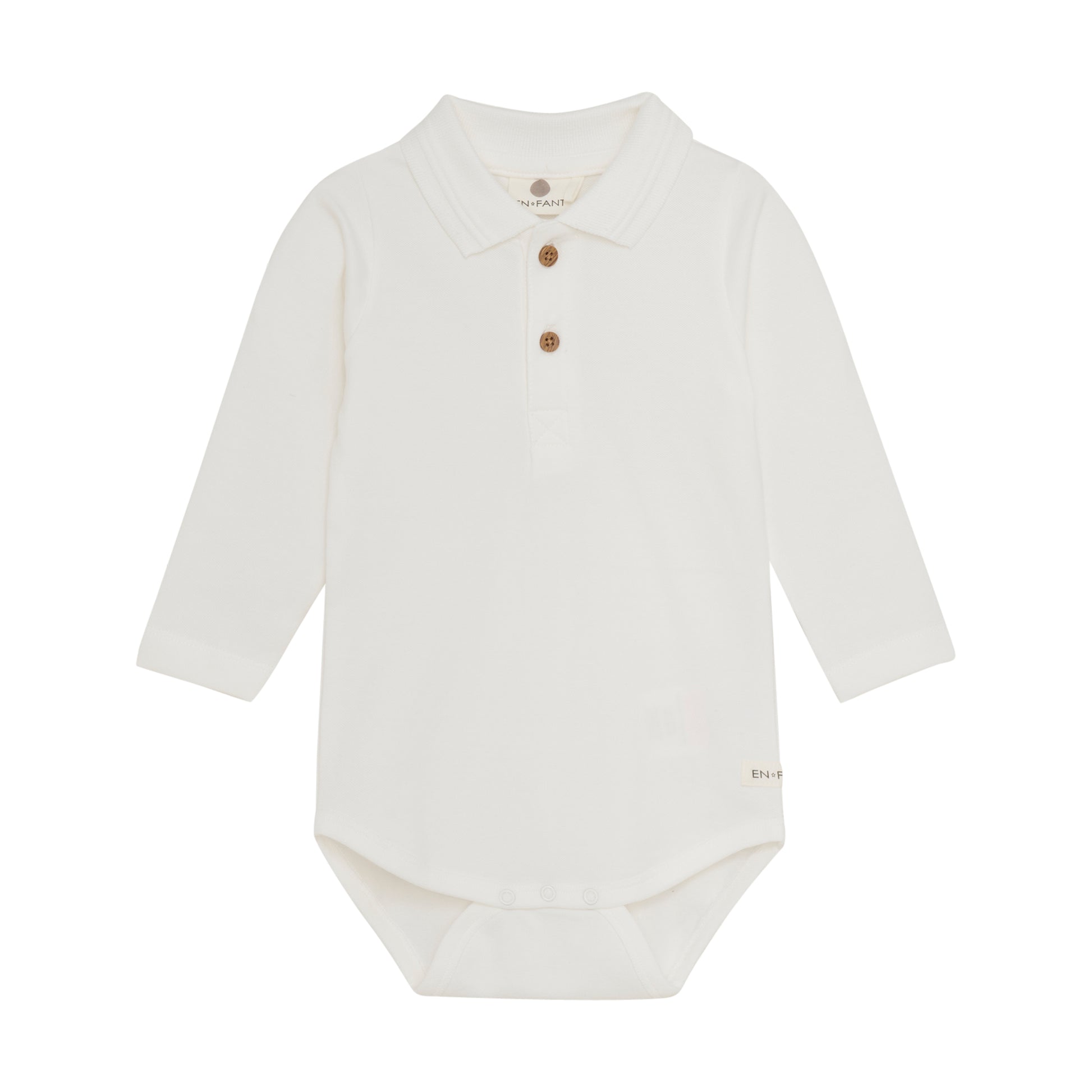 Dieser weiße Langarm-Body im Polo-Stil von Enfant vereint Komfort und Stil perfekt für Ihr Baby.