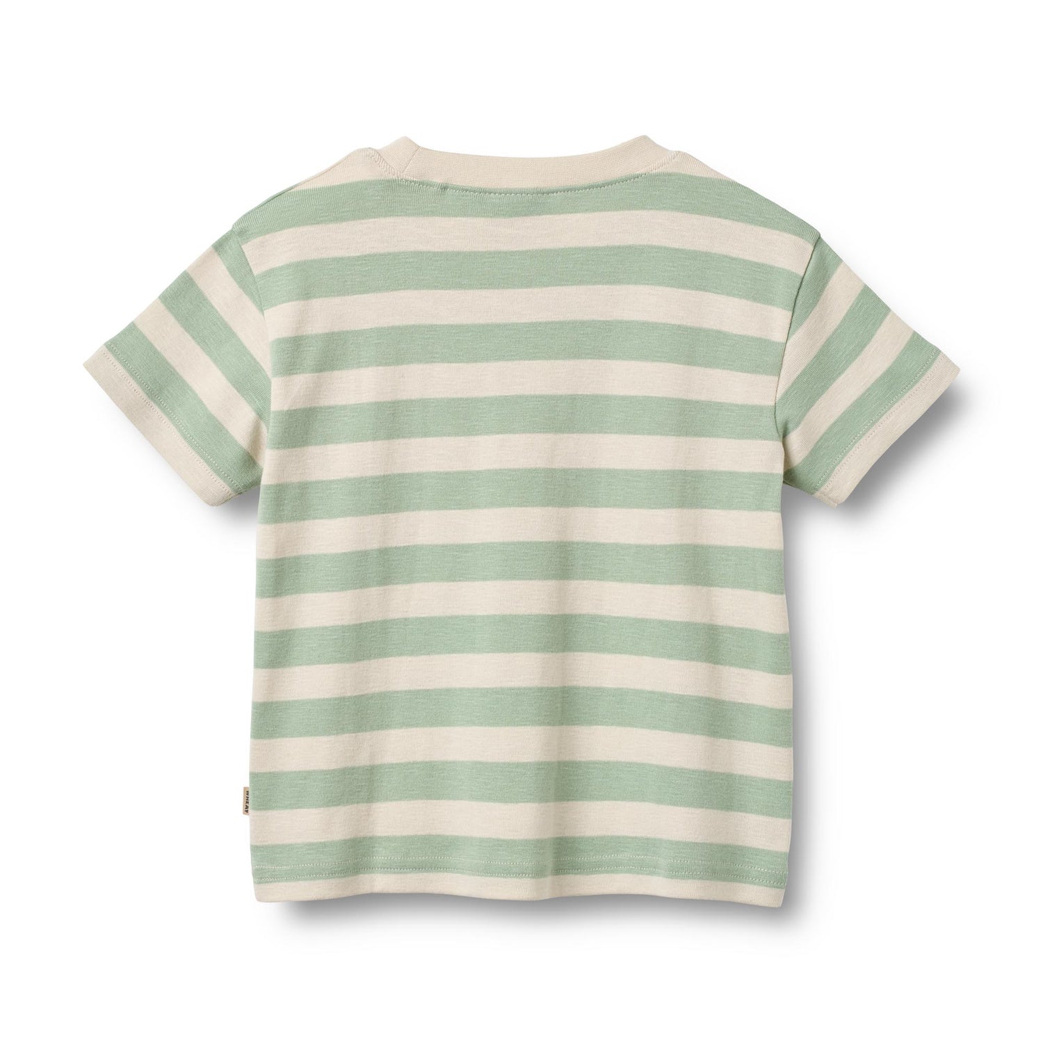 Klassisches Kurzarm-T-Shirt mit feinen Streifen von WHEAT. Das Liam besticht durch seine zeitlose Silhouette und den hohen Tragekomfort. Gefertigt aus 100% Bio-Baumwolle, bietet es sanfte Haptik und Atmungsaktivität für den Alltag. Ein vielseitiges Basics-Piece, das sich mühelos kombinieren lässt.