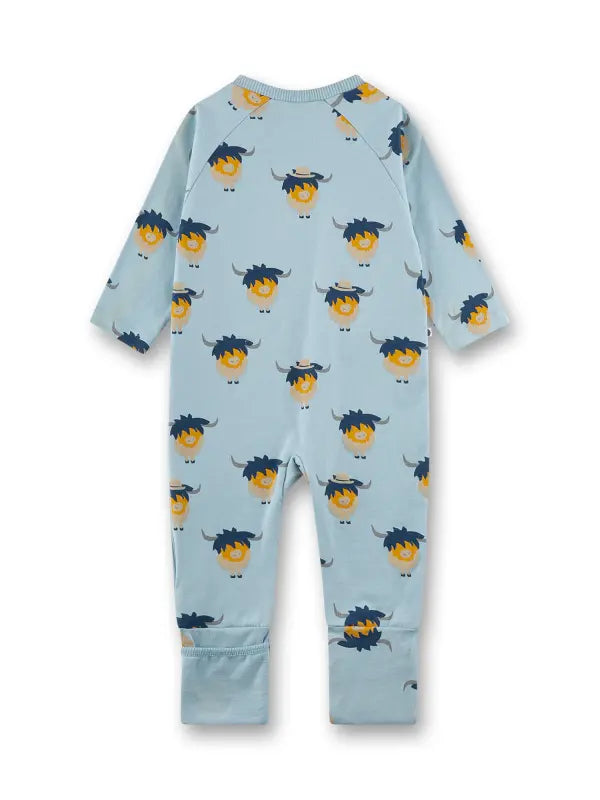 Der Baby-Strampler von Sanetta aus weicher, nachhaltiger Bio-Baumwolle bietet dank eines praktischen Reißverschlusses und integrierten Klappfüßchen hohen Tragekomfort. Das fröhliche Büffel-Allovermuster sorgt für einen verspielten Look. Pflegeleicht und vielseitig für Tag und Nacht geeignet.