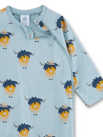 Der Baby-Strampler von Sanetta aus weicher, nachhaltiger Bio-Baumwolle bietet dank eines praktischen Reißverschlusses und integrierten Klappfüßchen hohen Tragekomfort. Das fröhliche Büffel-Allovermuster sorgt für einen verspielten Look. Pflegeleicht und vielseitig für Tag und Nacht geeignet.