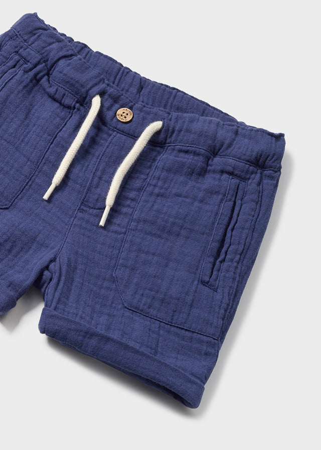 Bermudas aus der festlichen Kollektion von Mayoral