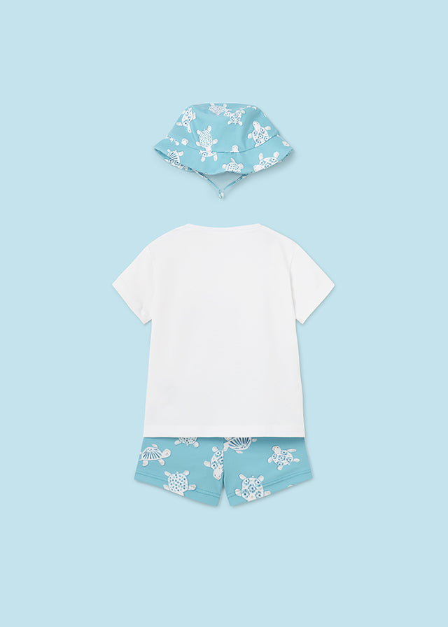 3-teilliges Set bestehend aus T-Shirt, kurzer Hose und einem Hut von Mayoral