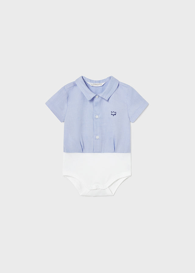 Kurzarm Body mit Hemdkragen und Knopfverschluss vorne aus der festlichen Kollektion von Mayoral