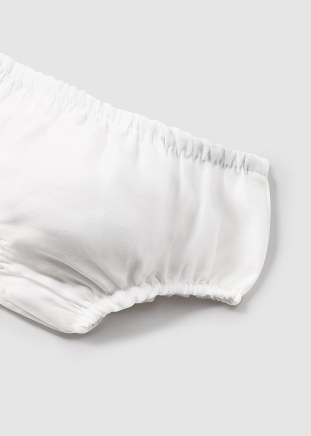 Kleid mit Schleife, Rundkragen, Reißverschluss und passenden Windelhöschen aus der festlichen Kollektion von Mayoral