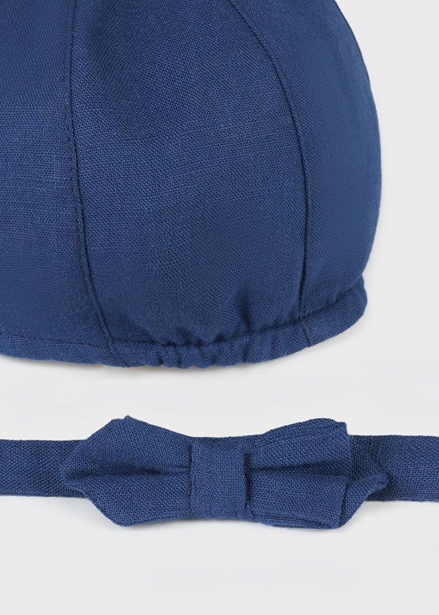 2-teiliges Set bestehend aus einer anpassungsfähigen Mütze in Barettform und einer Fliege mit verstellbarem Verschluss aus der festlichen Kollektion von Mayoral