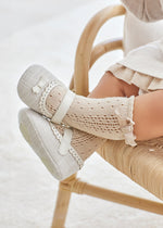 Klassische Spangenschuhe mit verstellbarer Klettverschluss aus der festlichen Kollektion von Mayoral