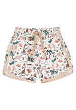 Diese Badeshorts mit Safari-Print schützen Kinderhaut dank UV-Schutz 50+. Sie sind leicht, elastisch, schnelltrocknend und haben einen Kordelzug für perfekten Sitz. Ideal für kleine Abenteurer im Sommer.