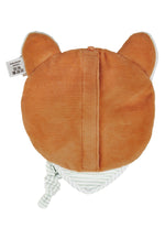 Das Wärmekissen Fuchs Filou überzeugt mit seinem weichen Cordstoff und dem flauschigen Schal mit Knoten. Es bietet wohltuende Wärme und spendet Trost bei kleinen Beschwerden. Das herausnehmbare Innenkissen sorgt für einfache Handhabung und angenehme Wärme.