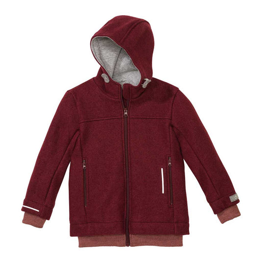 Diese dunkelrote Outdoor-Jacke aus hochwertiger Schurwolle von Disana bietet zuverlässigen Schutz und Komfort bei jedem Abenteuer im Freien.