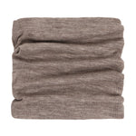 Der Double Layer Neck Warmer von Celavi ist das perfekte Accessoire für kalte Tage. Mit seiner doppellagigen Konstruktion bietet er optimalen Wärmeschutz und Komfort für Hals und Nacken. Das hochwertige Material aus 100% Wolle sorgt für natürliche Wärmeisolation und angenehmes Tragegefühl. Ideal für Herbst und Winter – praktisch, langlebig und zeitlos im Design.