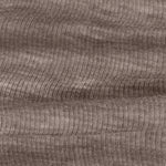 Der Double Layer Neck Warmer von Celavi ist das perfekte Accessoire für kalte Tage. Mit seiner doppellagigen Konstruktion bietet er optimalen Wärmeschutz und Komfort für Hals und Nacken. Das hochwertige Material aus 100% Wolle sorgt für natürliche Wärmeisolation und angenehmes Tragegefühl. Ideal für Herbst und Winter – praktisch, langlebig und zeitlos im Design.