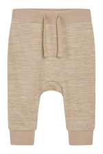 Entdecken Sie die bequemen Sweatpants in Beige von Hust &amp; Claire, die Komfort und Stil perfekt vereinen.