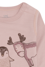 Dieses rosa Body von Hust &amp; Claire überzeugt mit einem charmanten Wintertier-Motiv und bietet gleichzeitig angenehmen Tragekomfort für Ihr Kind.