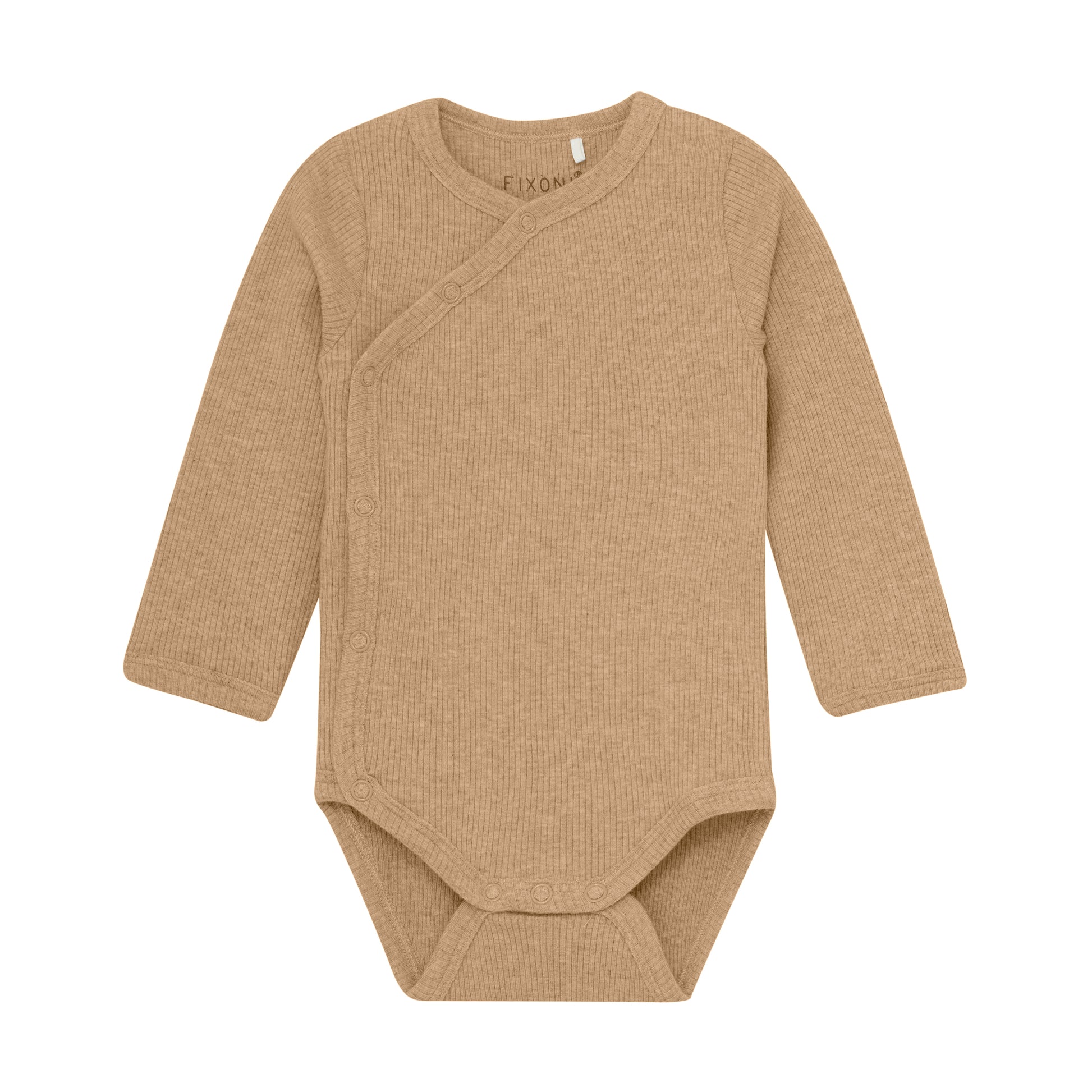 Der gerippte Wickel-Body in braun von Fixoni besticht durch eine Mischung aus Modal und&nbsp; Baumwolle und bietet somit angenehmen Tragekomfort für Ihr Baby. Das praktische Design sorgt für einfache Handhabung und hält Ihr Kind warm und geschützt. Ideal für den Alltag und vielseitig kombinierbar.