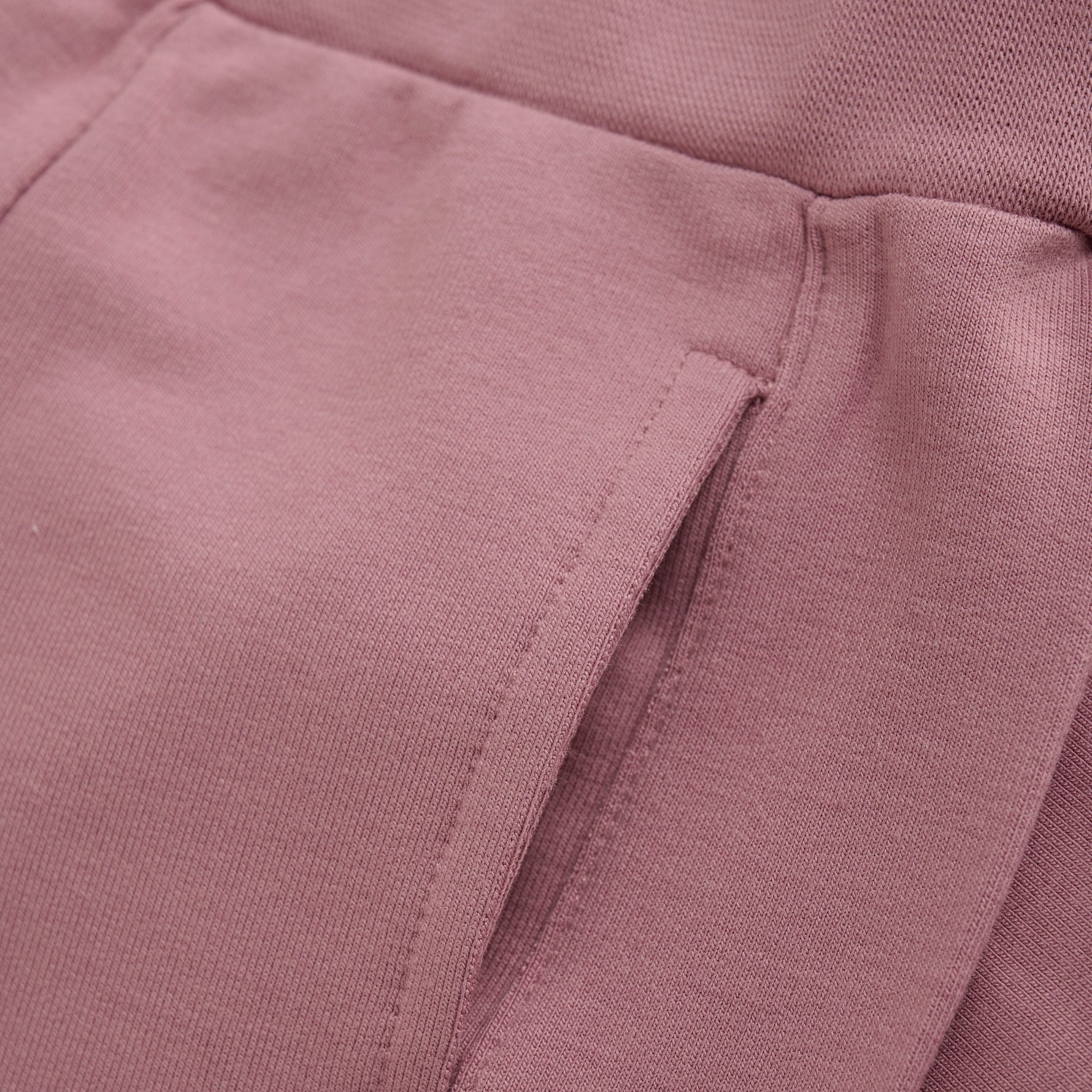 Beschreibung

Diese weiche Hose in einem wunderschönen Altrosa von Fixoni bietet höchsten Tragekomfort und eine angenehme Passform für den ganzen Tag. Ideal für entspannte Stunden oder aktive Tage, verbindet sie Qualität mit stilvollem Design. Perfekt, um sich rundum wohlzufühlen.

Material

65% Viscose/ 30% Cotton 5% Elastane