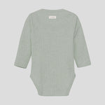 Beschreibung

Der Langarm-Body in frischem Mint von Fixoni besteht aus weicher Baumwolle und bietet angenehmen Tragekomfort für Ihr Baby. Das praktische Design sorgt für einfache Handhabung und hält Ihr Kind warm und geschützt. Ideal für den Alltag und vielseitig kombinierbar.

Material

100% Cotton