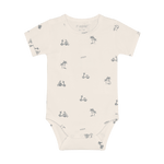 Niedliches Set mit Body und passendem Romper aus weichem Sweat-Stoff. Ideal für gemütliche Tage und sorgt für maximalen Tragekomfort bei deinem Baby.
