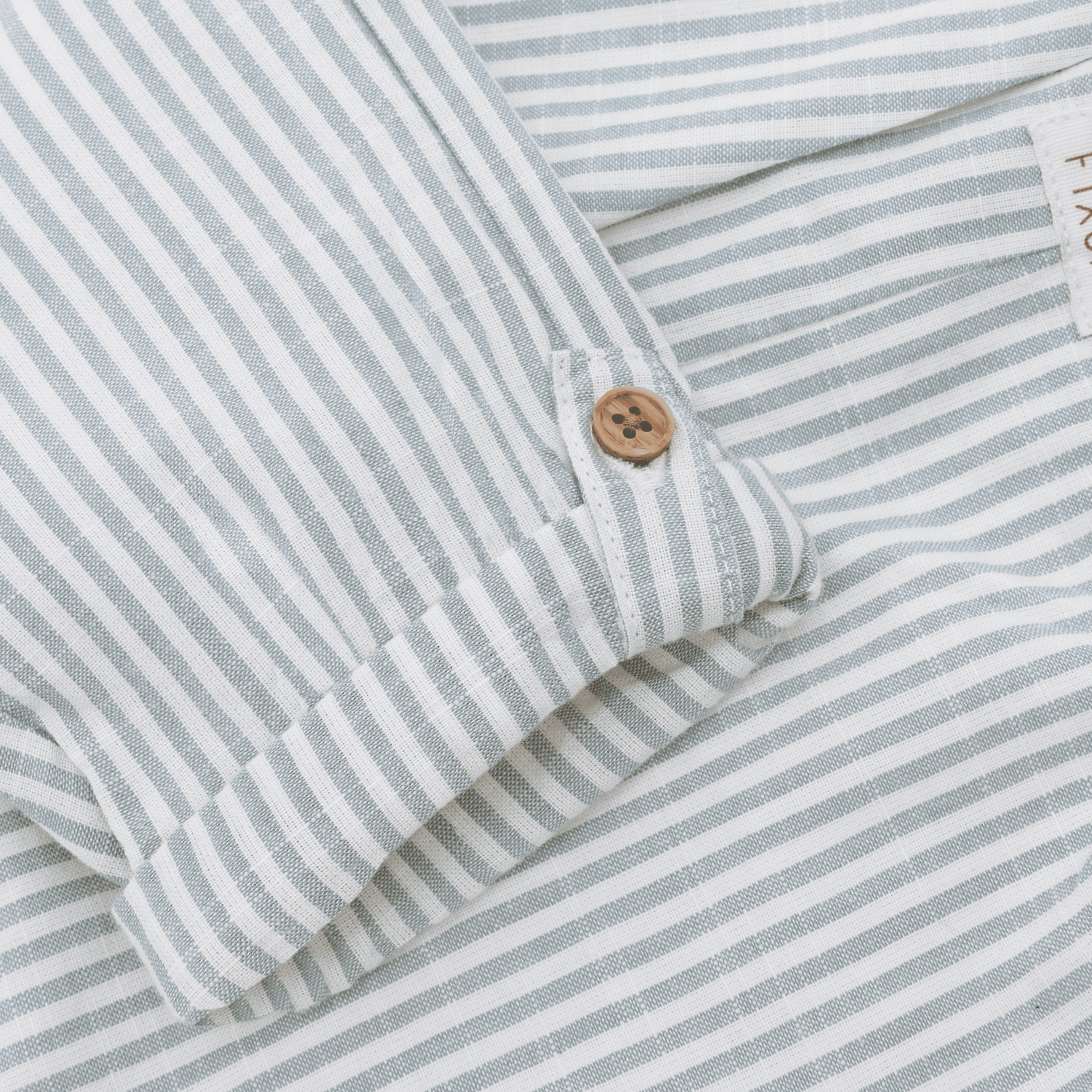 Süße Gestreifte Hose in Blau-Weiß von Fixoni .