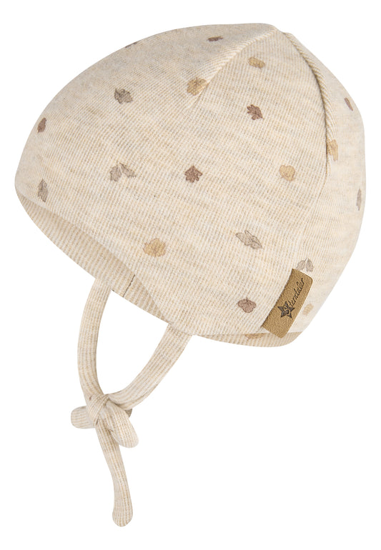 Diese Sterntaler Beanie besticht durch ein attraktives Blättermotiv und bietet gleichzeitig angenehmen Tragekomfort.