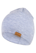 Dieser Beanie von Sterntaler überzeugt mit seinem attraktiven blauen Streifenmuster und sorgt für stilvollen Komfort.