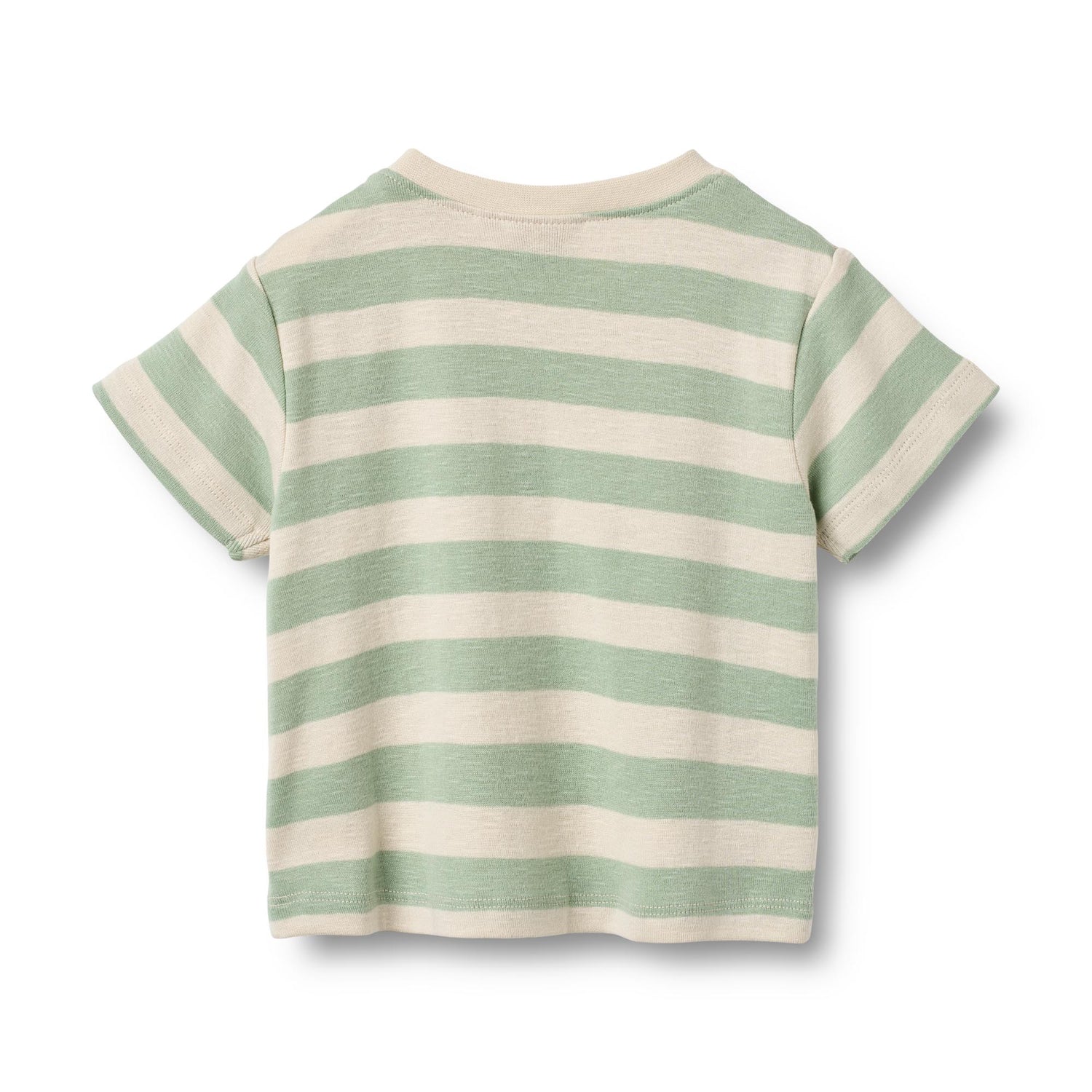 Klassisches Kurzarm-T-Shirt mit feinen Streifen von WHEAT. Das Liam besticht durch seine zeitlose Silhouette und den hohen Tragekomfort. Gefertigt aus 100% Bio-Baumwolle, bietet es sanfte Haptik und Atmungsaktivität für den Alltag. Ein vielseitiges Basics-Piece, das sich mühelos kombinieren lässt.