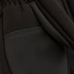 Diese schwarzen Softshell-Fäustlinge von Color Kids sind ideal für kalte Wetterbedingungen und bieten zuverlässigen Schutz und Komfort.