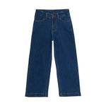 Klassische Wide Loose Fit Jeans von Minymo mit komfortablem Schnitt und hochwertiger Materialzusammensetzung für optimale Bewegungsfreiheit und Langlebigkeit.