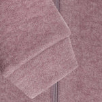Die rosa Wolljacke mit Zipper von Celavi ist ein zeitloses Klassiker-Stück für jeden Kleiderschrank. Mit ihrem weichen, hochwertigen Wollstoff bietet sie optimalen Tragekomfort und Wärmeschutz an kühleren Tagen. Der praktische Zipper ermöglicht einfaches An- und Ausziehen, während die schlichte Farbgebung vielseitig kombinierbar ist. Perfekt für Freizeit und Alltag.