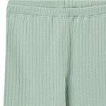Bequeme Jersey-Leggings von WHEAT aus 100% Bio-Baumwolle mit feiner Rippstruktur. Das weiche Material schmiegt sich angenehm an und bietet optimale Bewegungsfreiheit für den Alltag. Die klassische Wheat-Farbe passt zu vielen Outfits und macht die Leggings zu einem vielseitigen Basics-Piece. Ideal für Freizeit und entspannte Tage.
