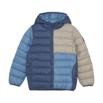 Diese grau-blaue Steppjacke von Color Kids bietet zuverlässigen Schutz und Komfort bei kühleren Tagen.