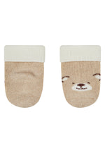 Dieses 3er-Set Weihnachts-Erstlingssocken von Sterntaler bietet liebevollen Komfort und festlichen Stil für die Kleinsten.