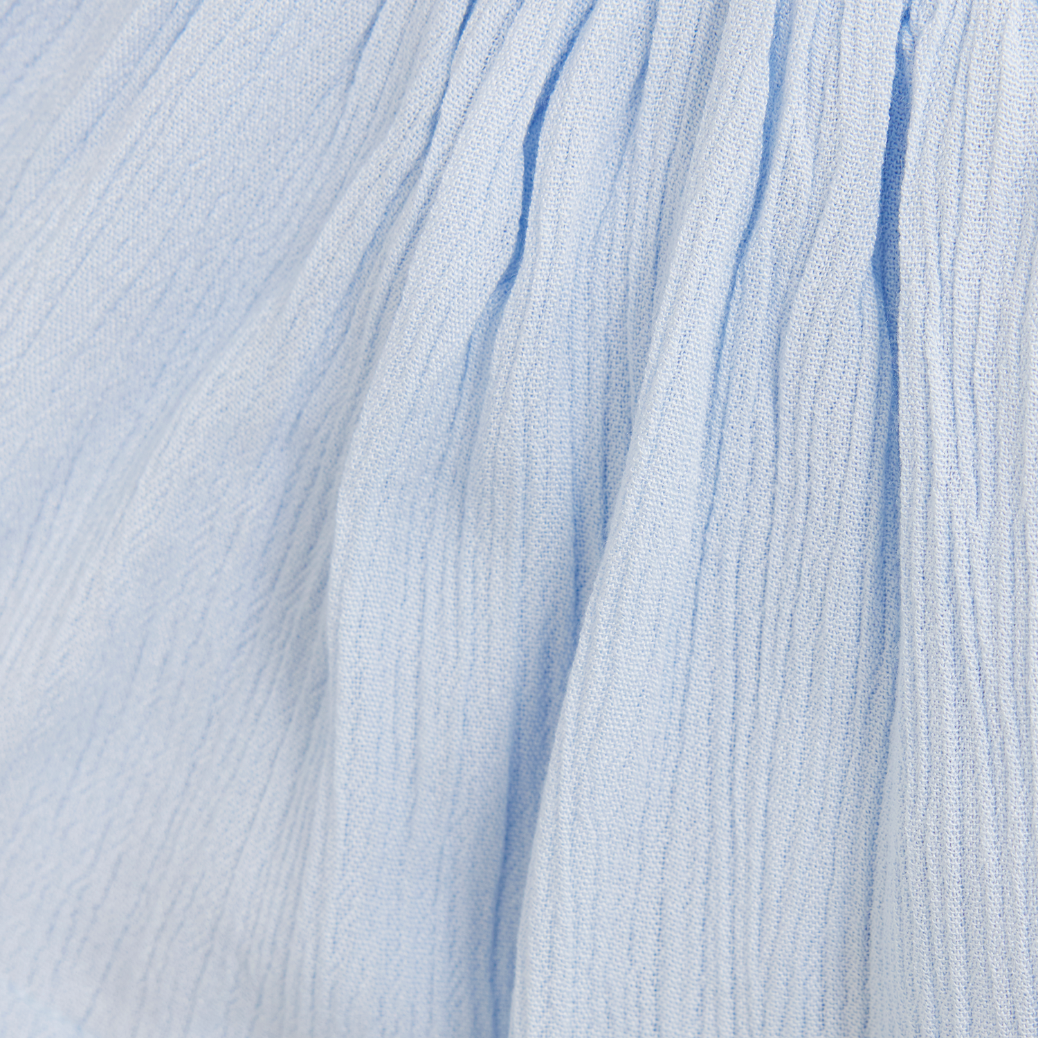 Hellblauer Crepe-Rock von Creamie. Ein zeitloser Klassiker für jeden Tag – elegant, komfortabel und vielseitig kombinierbar.