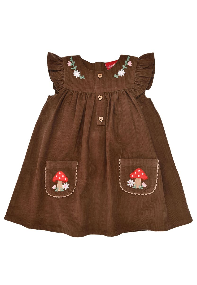 Elegantes Trachten Cordkleid von Bondi – perfekt für traditionelle Anlässe und Volksfeste. Das hochwertige Kleid besticht durch seinen klassischen Schnitt und die authentische Trachten-Ästhetik. Das weiche Baumwollcord-Material bietet angenehmen Tragekomfort und langlebige Qualität. Ideal für alle, die traditionelle Mode mit modernem Stil verbinden möchten.